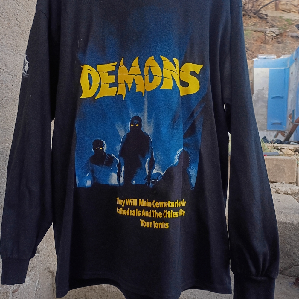 Men's Navy Graphic Long Sleeve Tee
